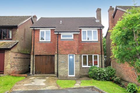 17 Cuckoo Drive, Heathfield, TN21 8AR