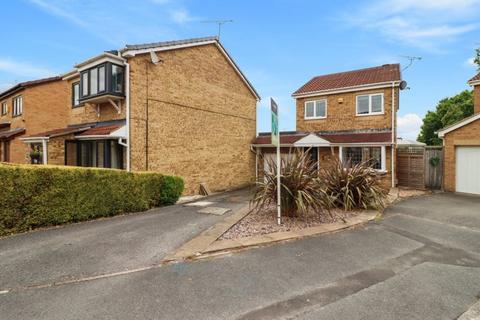 35 Farnaby Drive, High Green, Sheffield, S35 4NY
