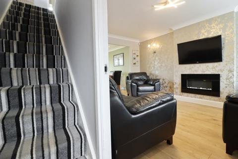 35 Farnaby Drive, High Green, Sheffield, S35 4NY