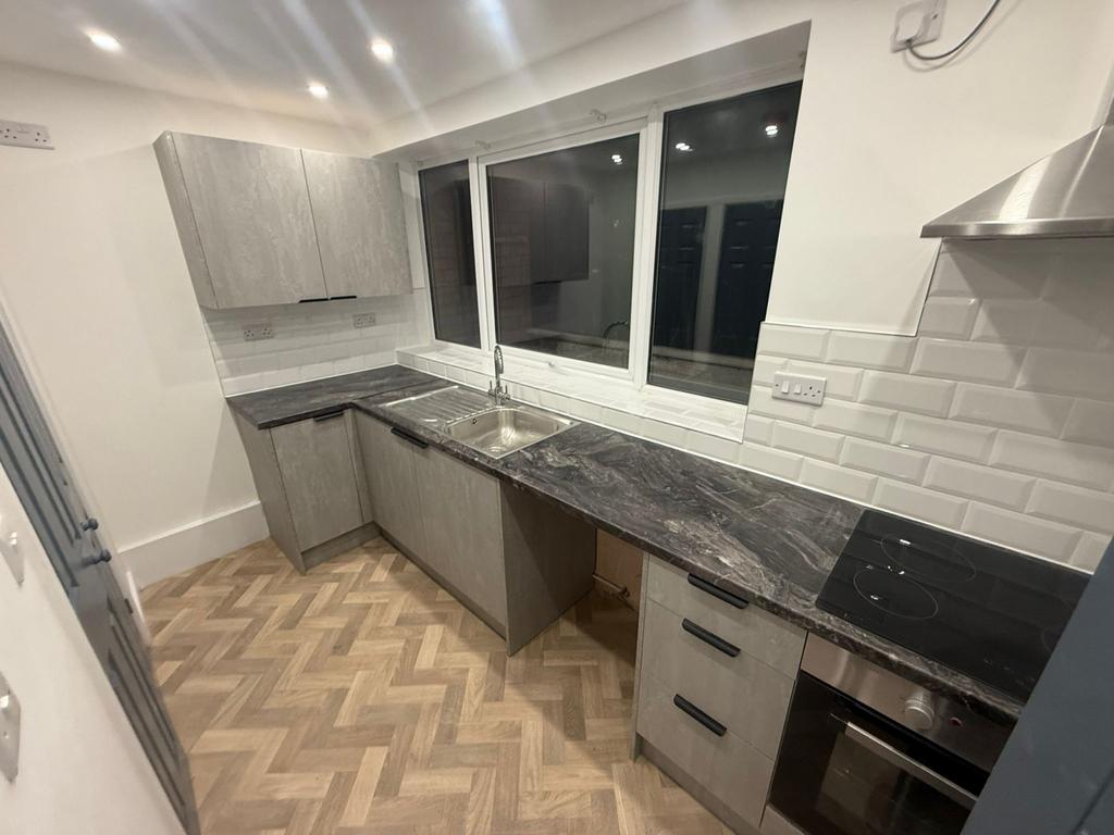 1 Bedroom Flat available to Let