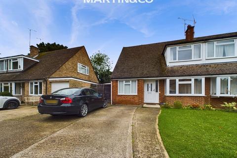 3 bedroom semi-detached house for sale, Reynards Close, Winnersh