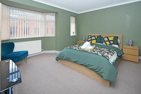 2 bedroom terraced house for sale, College Road, Shelton, Stoke-on-Trent