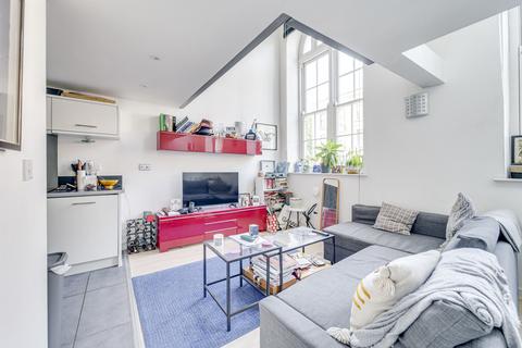 1 bedroom apartment for sale, Tollington Road, Islington, London, N7