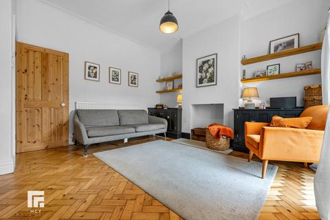 33 Australia Road, Cardiff, CF14 3BZ