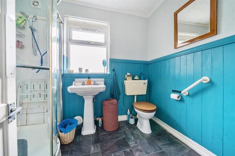 30 Seddon Road, Morden, SM4 6EL