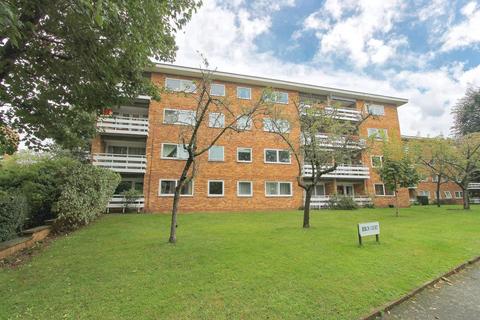 2 bedroom flat for sale, Maldon Road, Wallington SM6