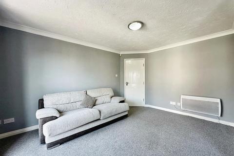 3 bedroom apartment for sale, Lock Keepers Court, Hull HU9