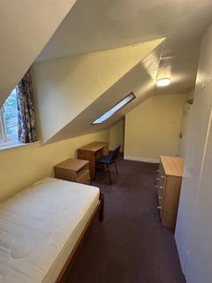 1 bedroom in a house share to rent, Hills Road, Cambridge CB2