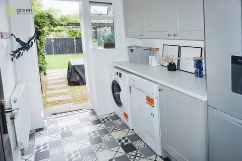 13 Breeden Drive, Curdworth, Sutton Coldfield, B76 9HL