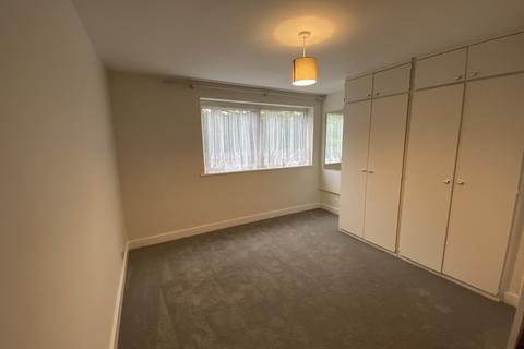 2 bedroom ground floor flat to rent, St. Bernards Road, Solihull B92