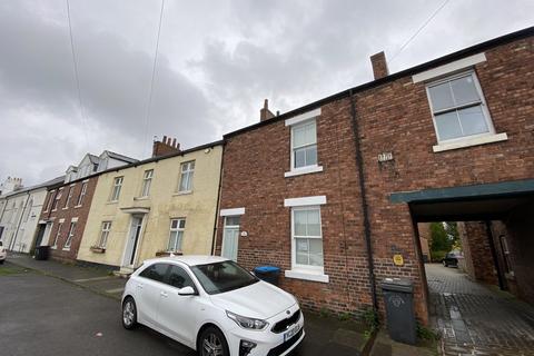 3 bedroom terraced house to rent, Gilesgate, Durham