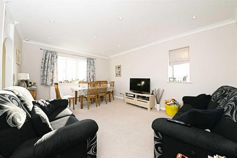 2 bedroom flat to rent, Rowlands Close, Mill Hill