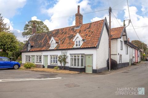 4 bedroom semi-detached house for sale, Market Place, Kenninghall