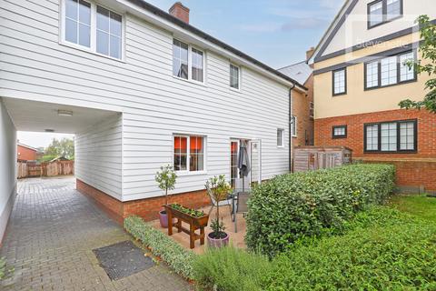 3 bedroom mews for sale, Chestnut Mews, Theydon Bois