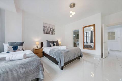 2 bedroom flat for sale, Brompton Road, Knightsbridge, London, SW3