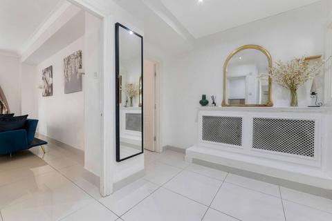 2 bedroom flat for sale, Brompton Road, Knightsbridge, London, SW3