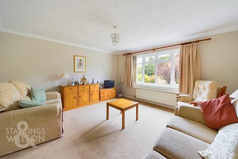 2 bedroom detached bungalow for sale, The Linnets, New Costessey, Norwich