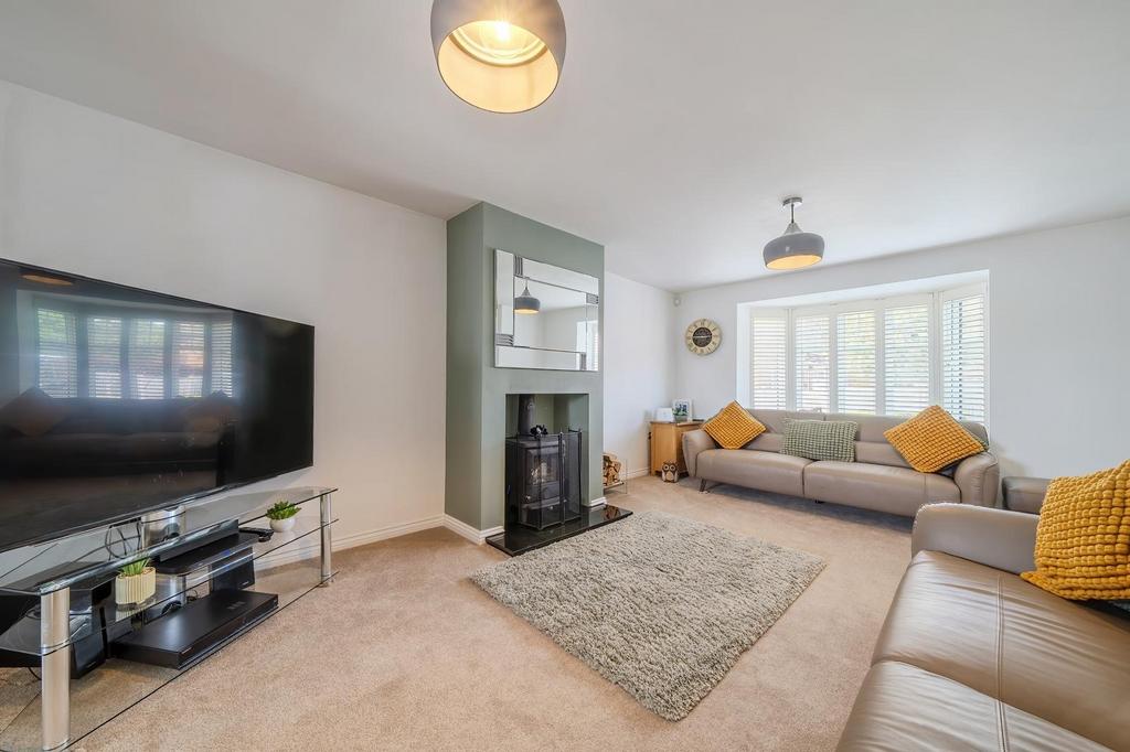 Ashenhurst Way, Leek, Staffordshire 4 bed detached house for sale £