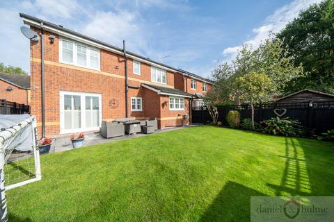 32 Ashenhurst Way, Leek, ST13 5SB