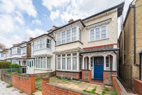 6 Hilldown Road, London, SW16 3DZ