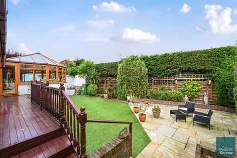 4 bedroom detached bungalow for sale, Graham Avenue, Brighton