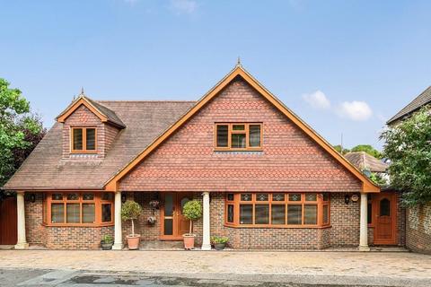 4 bedroom detached bungalow for sale, Graham Avenue, Brighton