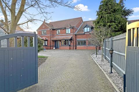 5 bedroom detached house for sale, Rufford House, High Street, Brant Broughton, Lincoln