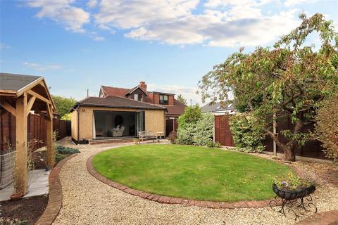 27 Apers Avenue, Woking, GU22 9NB