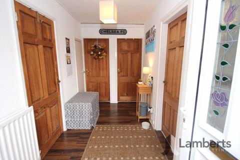 22 Lords Lane, Studley, B80 7QW