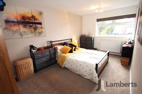 22 Lords Lane, Studley, B80 7QW
