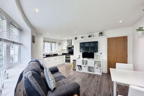 1 bedroom apartment for sale, Merillion Court, Mill Hill