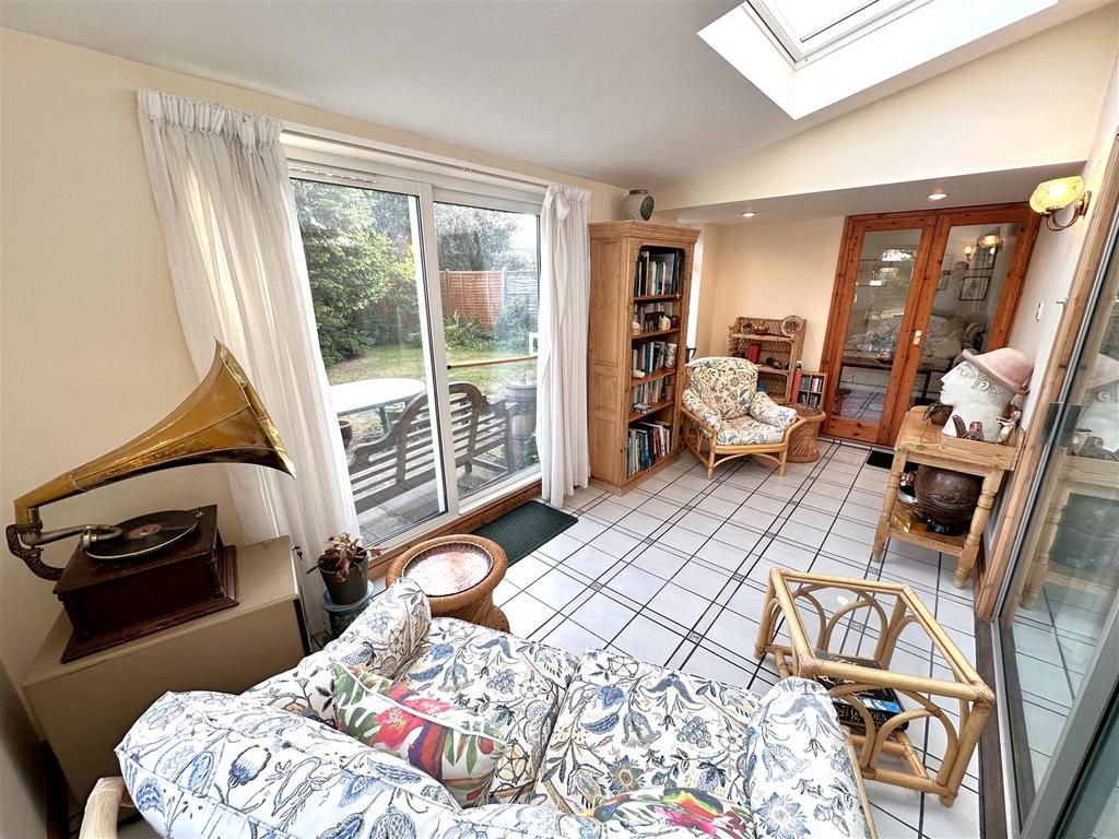 Garden Room 501