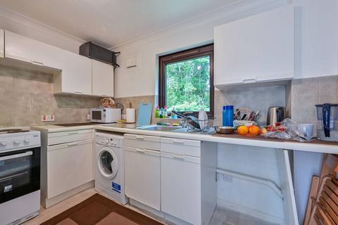 1 bedroom flat for sale, Ladygrove Drive, Burpham, Guildford, GU4