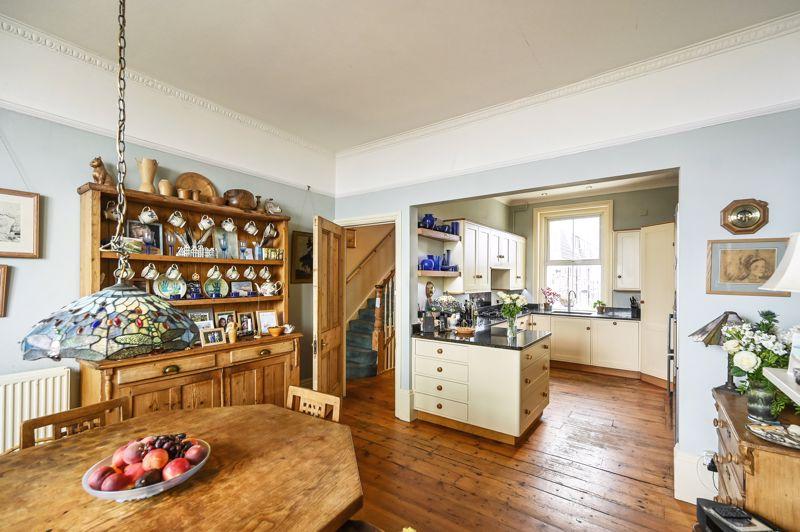 Dining area/Kitchen