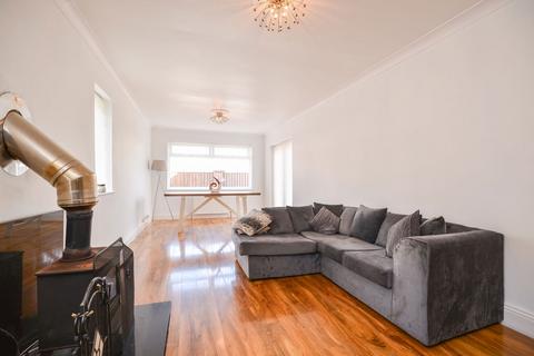 30 Middlebank Road, Ormesby, Middlesbrough, TS7 9EW