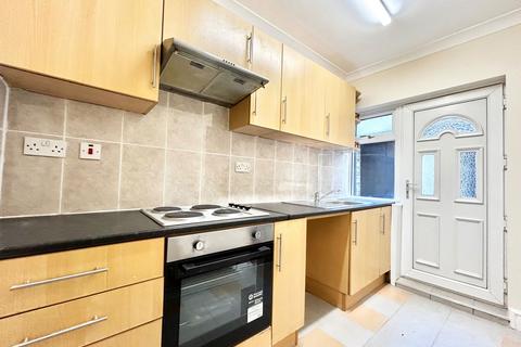 3 bedroom terraced house for sale, Llangyfelach Road, Swansea SA5