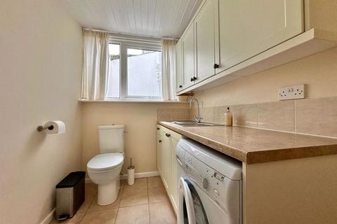 5 Pauls Row, Truro, TR1 1HH