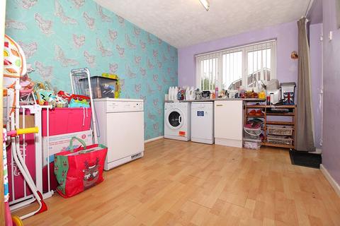 4 bedroom semi-detached house for sale, Shortlands Lane, Pelsall, WS3 4AG