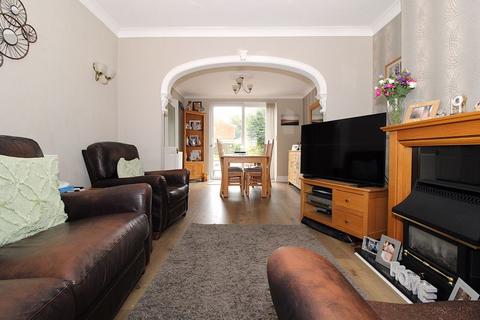 4 bedroom semi-detached house for sale, Shortlands Lane, Pelsall, WS3 4AG