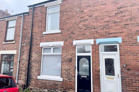 2 bedroom terraced house to rent, Pearl Street, Shildon