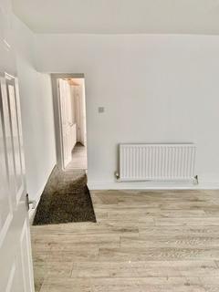 3 bedroom terraced house to rent, Margaret Street, Durham