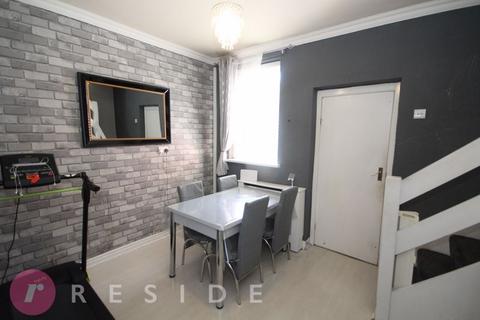 2 bedroom end of terrace house for sale, Berwick Street, Rochdale OL16