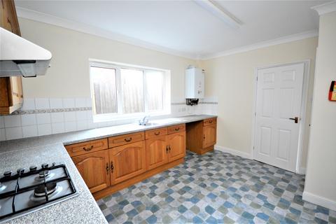 2 bedroom maisonette to rent, Woodside Apartments, Victoria Road