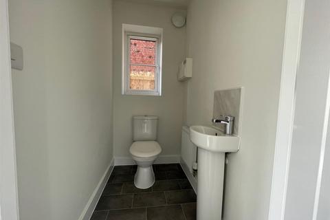 2 bedroom end of terrace house to rent, Raglan Place, Ludlow