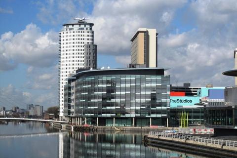 2 bedroom apartment for sale, The Heart, Salford Quay M50