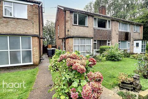 2 bedroom maisonette for sale, Hitchin Road, Luton