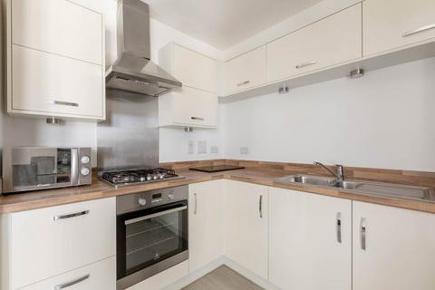 2 bedroom flat to rent, Arneil Drive, Pilton, Edinburgh