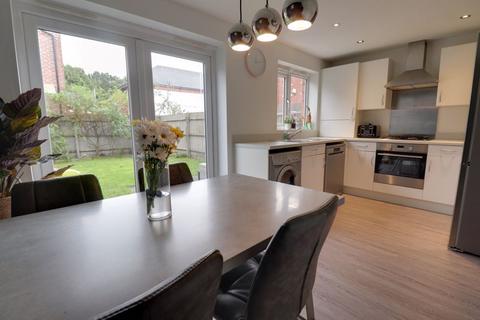 20 Shakespeare Drive, Penkridge, Stafford, ST19 5PW