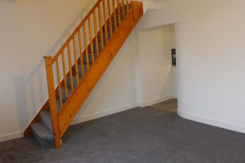 2 bedroom semi-detached house to rent, Browns Lane, Wrexham