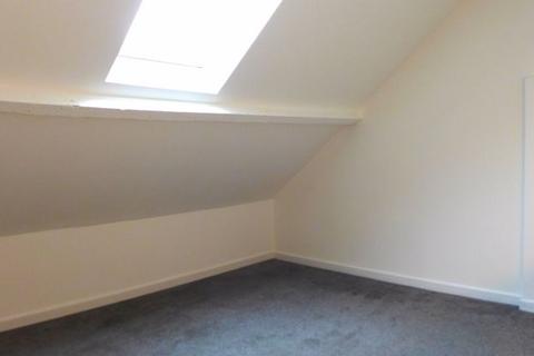 2 bedroom semi-detached house to rent, Browns Lane, Wrexham